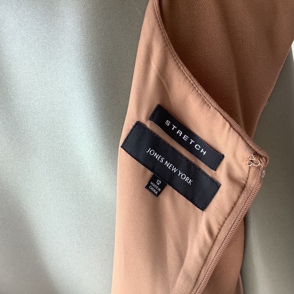 Jones NY Sleeveless Sheath Dress With Stretch Soft Camel Color Size 12 - Picture 7 of 10